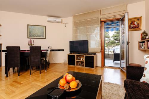 Tivat Montenegro promoción de código de hotel booking.com
