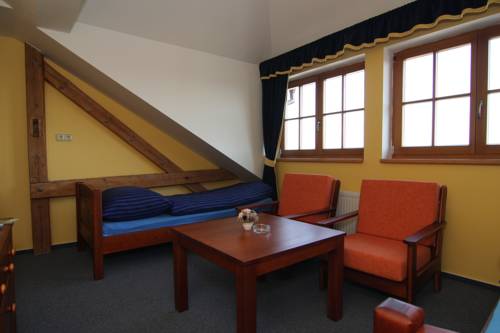 Louny Republica checa promoción de código de hotel booking.com