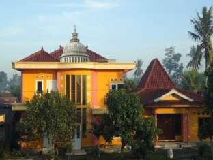 Magelang Indonesia hotel promo code agoda.com