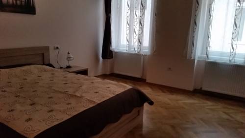 Braşov Rumania promoción de código de hotel booking.com