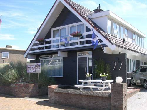 Bergen aan Zee Netherlands hotel promo code booking.com