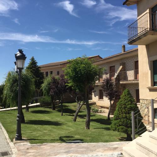 Santo Tomé del Puerto Spain hotel promo code booking.com