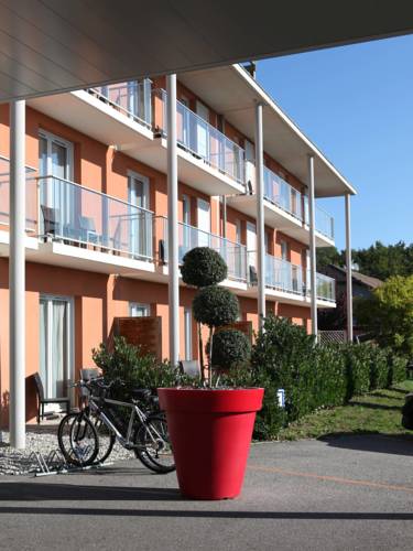 Thoiry France hotel promo code booking.com