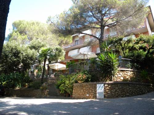 Quercianella Italy hotel promo code booking.com