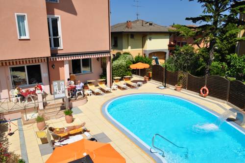 Sirmione Italia promoción de código de hotel booking.com