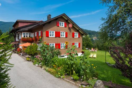 Riezlern Austria promoción de código de hotel booking.com