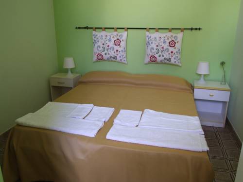 Avola Italia promoción de código de hotel booking.com