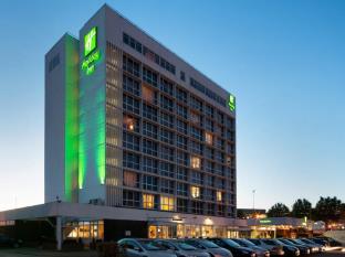 Southampton United Kingdom hotel promo code agoda.com