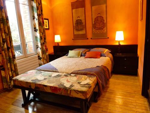 Saint-Ouen France code promo hôtel booking.com